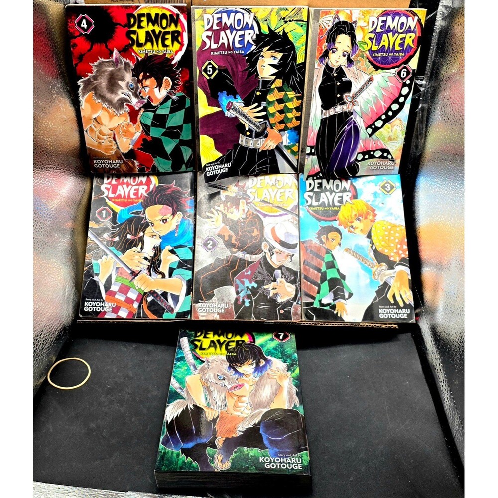 Demon Slayer Kimetsu no Yaiba Manga Volumes 1–7 Lot VIZ English Used
